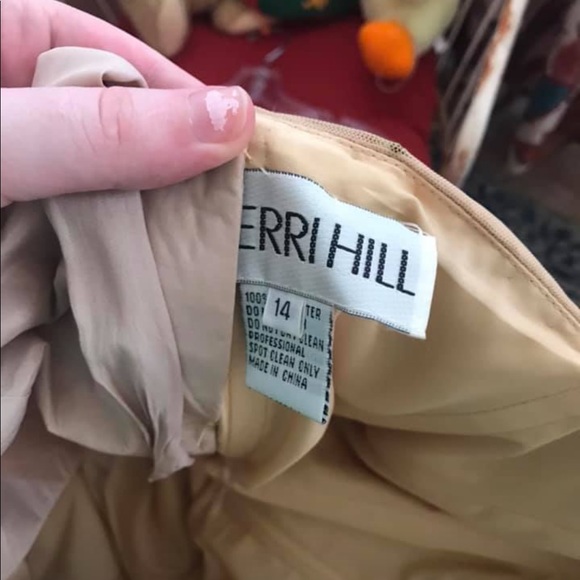 Sherri Hill prom dress - Picture 4 of 4